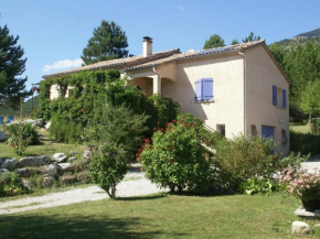 Great detached house near Die 8 km with magnificent view and beautiful garden